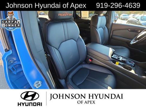 Used 2025 Honda Pilot TrailSport image 21