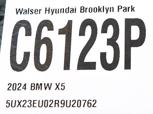 Used 2024 BMW X5 xDrive40i AWD/4WD image 33