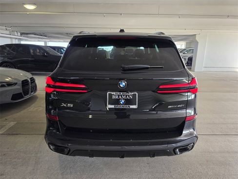 New 2026 BMW X5 sDrive40i image 5