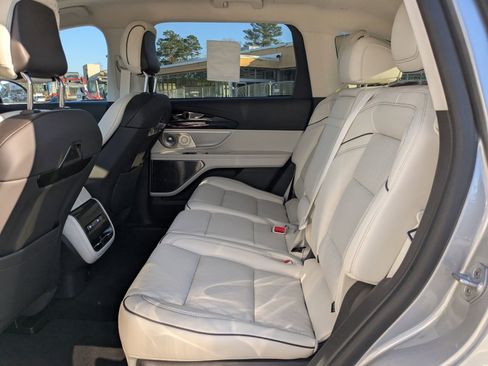 New 2026 Lincoln Nautilus Black Label image 16