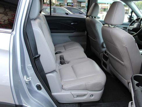 Used 2021 Honda Pilot Special Edition image 11