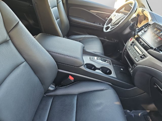 Used 2025 Honda Ridgeline RTL image 12
