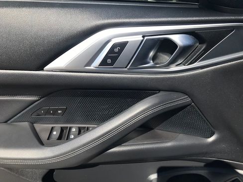 Used 2022 BMW 430i Convertible w/ Convenience Package image 17