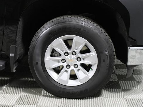 Used 2025 Chevrolet Silverado 1500 LT RWD image 44
