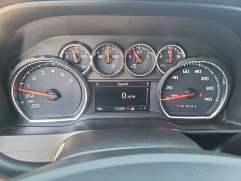 Used 2019 Chevrolet Silverado 1500 RST AWD/4WD image 17