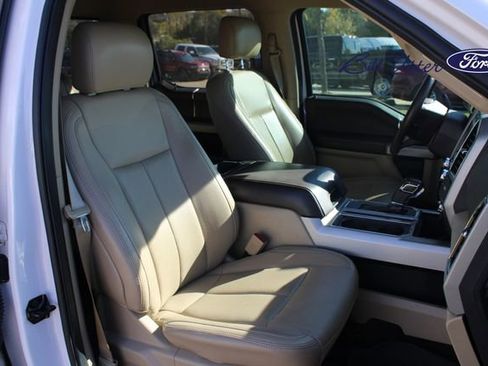 Certified 2019 Ford F150 Lariat image 10