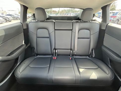 Used 2024 Tesla Model Y 2WD image 14