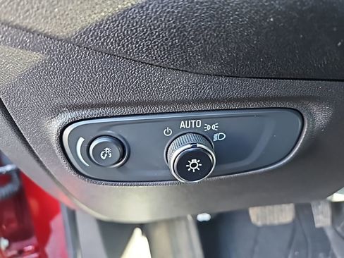 Used 2023 Chevrolet Equinox RS w/ RS Leather Package image 13