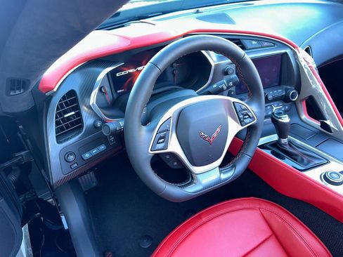 Used 2015 Chevrolet Corvette Z06 w/ 3LZ Preferred Equipment Group RWD image 35