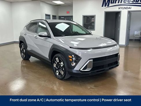Used 2025 Hyundai Kona SEL FWD image 3