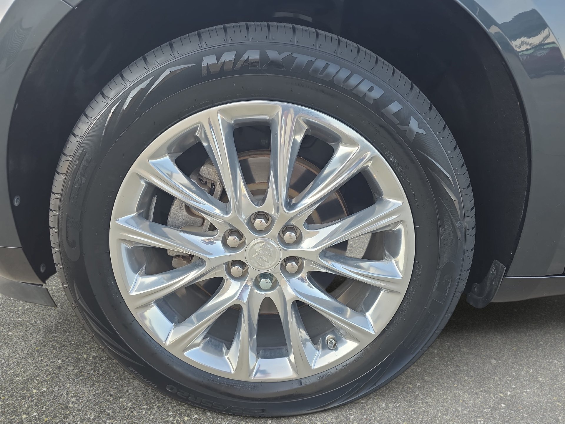 Used 2019 Buick Enclave Premium w/ Experience Buick Package AWD/4WD image 32