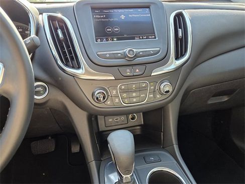 Certified 2024 Chevrolet Equinox LT image 30