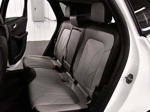 New 2025 Ford Escape SE w/ PHEV Premium Package image 30