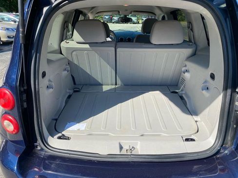 Used 2010 Chevrolet HHR LT image 11