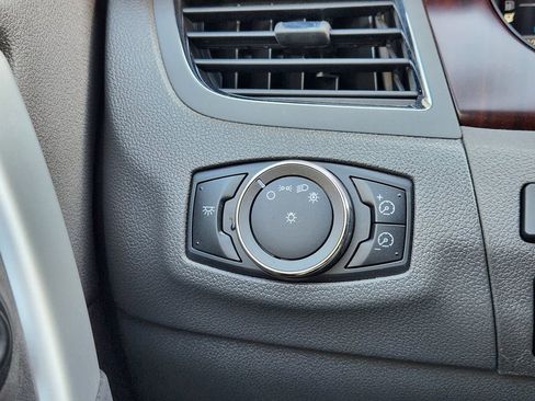 Used 2012 Ford Edge Limited image 21