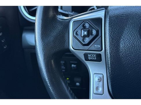Used 2017 Toyota Tundra Platinum image 24