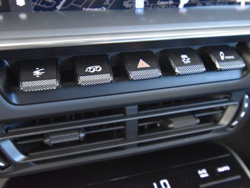 Used 2022 Porsche 911 Turbo S image 36