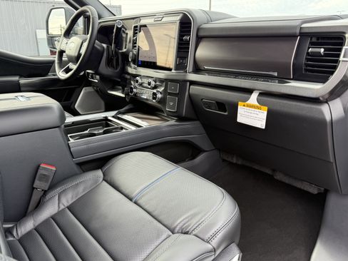 New 2026 Ford F250 Platinum AWD/4WD image 9