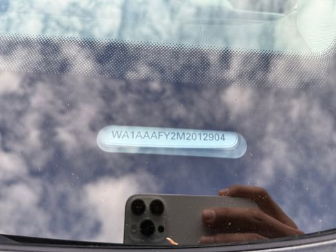 Used 2021 Audi Q5 Premium w/ Convenience Package image 25