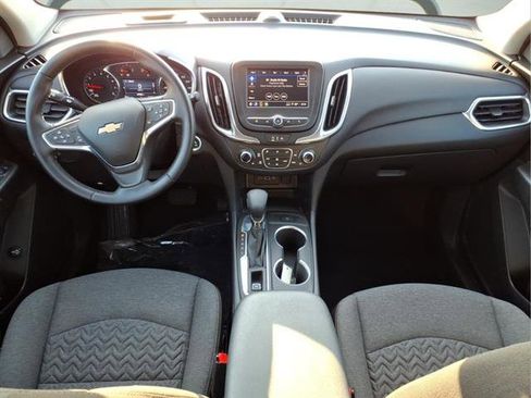 Certified 2024 Chevrolet Equinox LT image 10