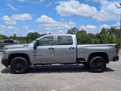 Used 2026 Chevrolet Silverado 2500 LT AWD/4WD image 6