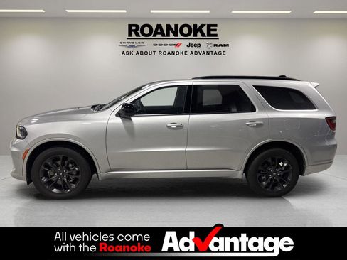 Used 2024 Dodge Durango SXT w/ SXT Blacktop Group image 7