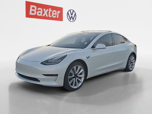 Used 2019 Tesla Model 3 Standard Range Plus image 17