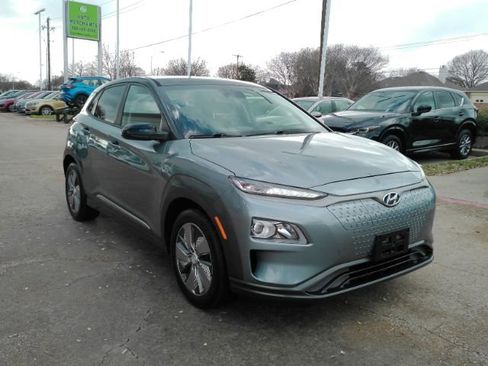 Used 2019 Hyundai Kona SEL image 4