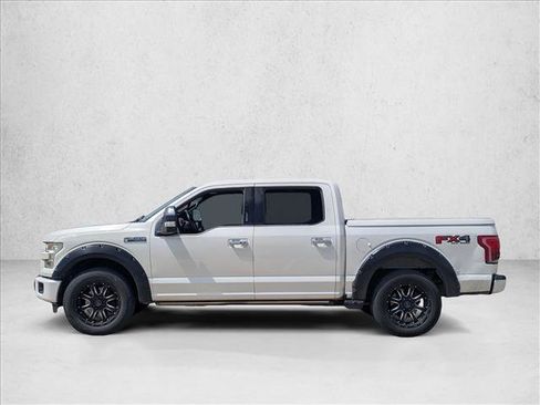 Used 2015 Ford F150 Platinum w/ Equipment Group 701A Luxury AWD/4WD image 9