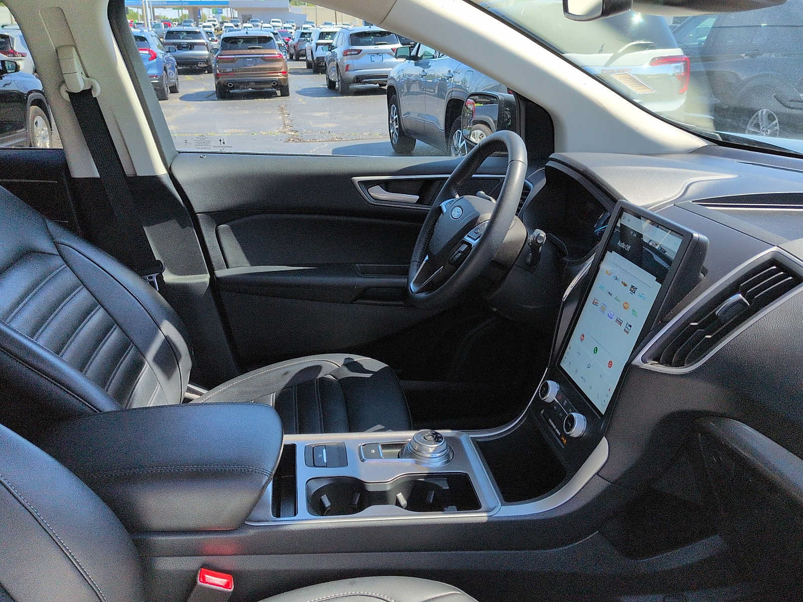 Used 2024 Ford Edge SEL w/ Convenience Package AWD/4WD image 10