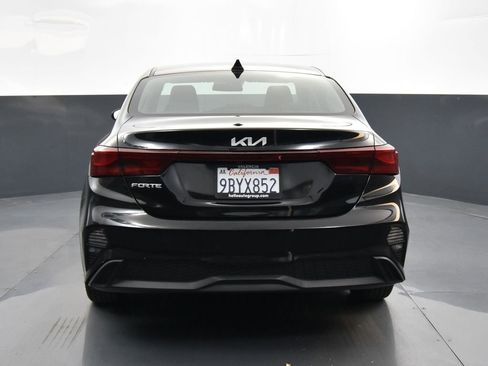 Certified 2022 Kia Forte LXS image 30