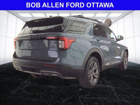 Used 2025 Ford Explorer Active w/ Active Comfort Package AWD/4WD image 5