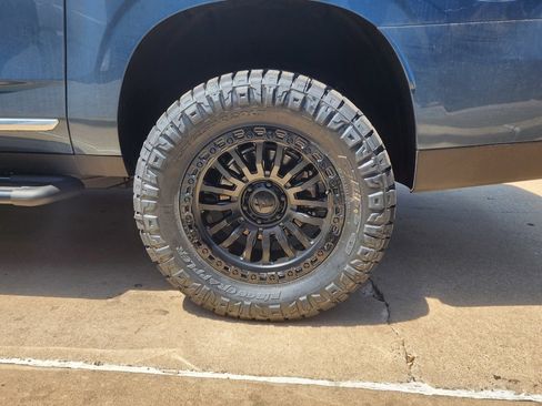 New 2025 GMC Yukon XL Elevation image 58