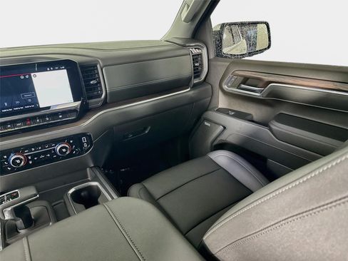 Certified 2023 GMC Sierra 1500 SLT w/ SLT Premium Plus Package AWD/4WD image 25