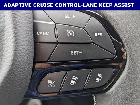 Certified 2026 Chrysler Pacifica Select w/ S Appearance Package image 14