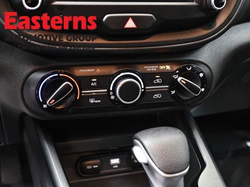 Used 2025 Kia Soul LX w/ LX Technology Package image 20