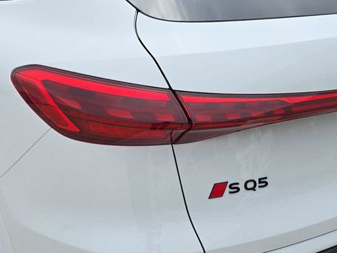 New 2026 Audi SQ5 Premium Plus AWD/4WD image 34