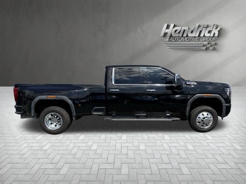 Used 2025 GMC Sierra 3500 Denali AWD/4WD image 10