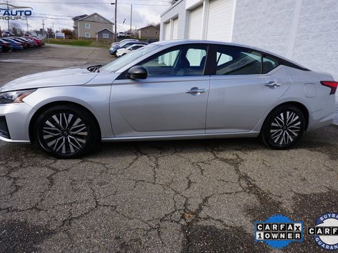 Used 2024 Nissan Altima 2.5 SV image 4