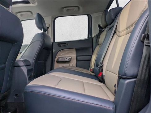 New 2026 Ford Maverick Lariat image 17