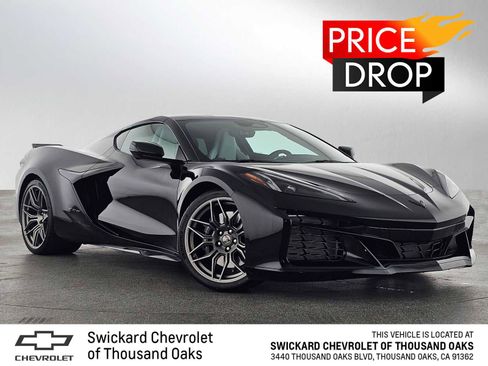 Used 2024 Chevrolet Corvette Z06 image 1