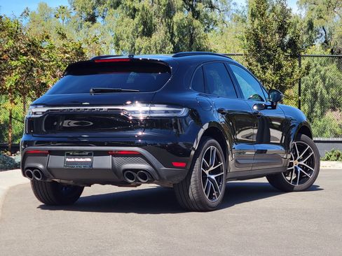 Used 2024 Porsche Macan image 7