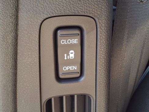 New 2026 Honda Odyssey Touring image 17