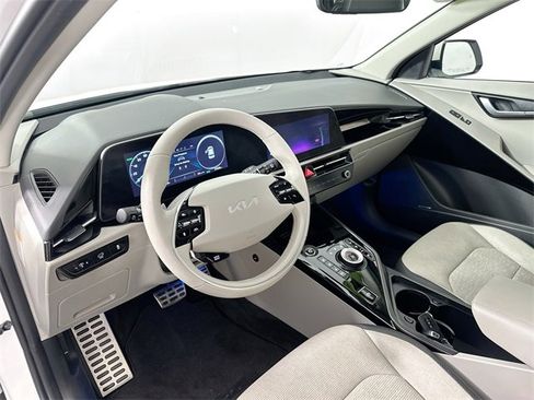 Used 2023 Kia Niro Wave w/ Wave Preserve Package image 9