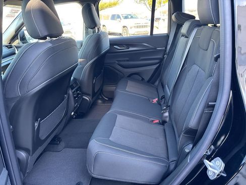 New 2026 Jeep Grand Cherokee Laredo X AWD/4WD image 44