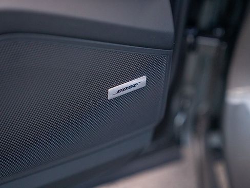 Certified 2026 Porsche Cayenne AWD/4WD image 11