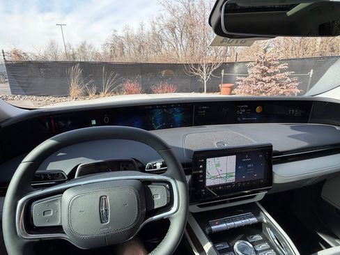 New 2026 Lincoln Nautilus Reserve image 27