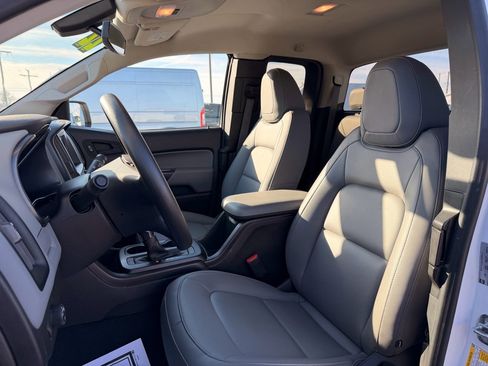 Used 2022 Chevrolet Colorado W/T w/ WT Convenience Package image 10