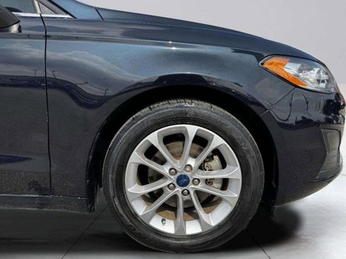Used 2020 Ford Fusion SE image 47