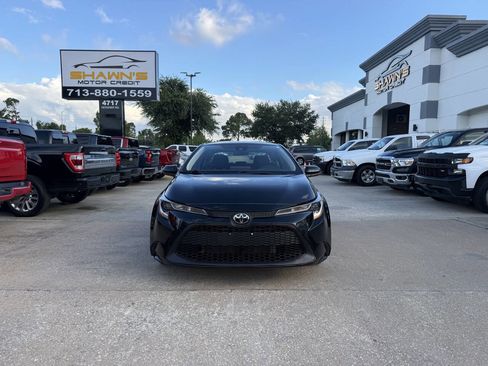 Used 2022 Toyota Corolla LE FWD image 31